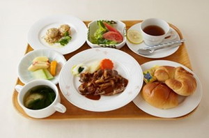 エームサービス給食画像