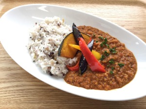 エイチーム_社食_カレー