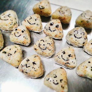 ハガクレフード_こども園_おにぎり