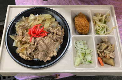 共和食品の配食サービス（丼）